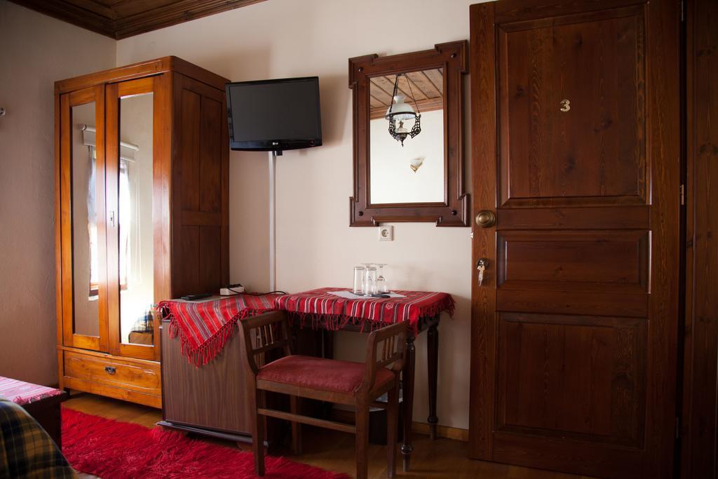 Hagiati Guesthouse Edessa Exteriör bild