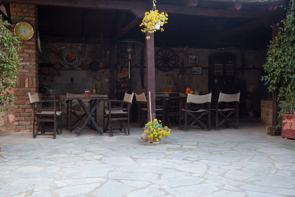 Hagiati Guesthouse Edessa Exteriör bild
