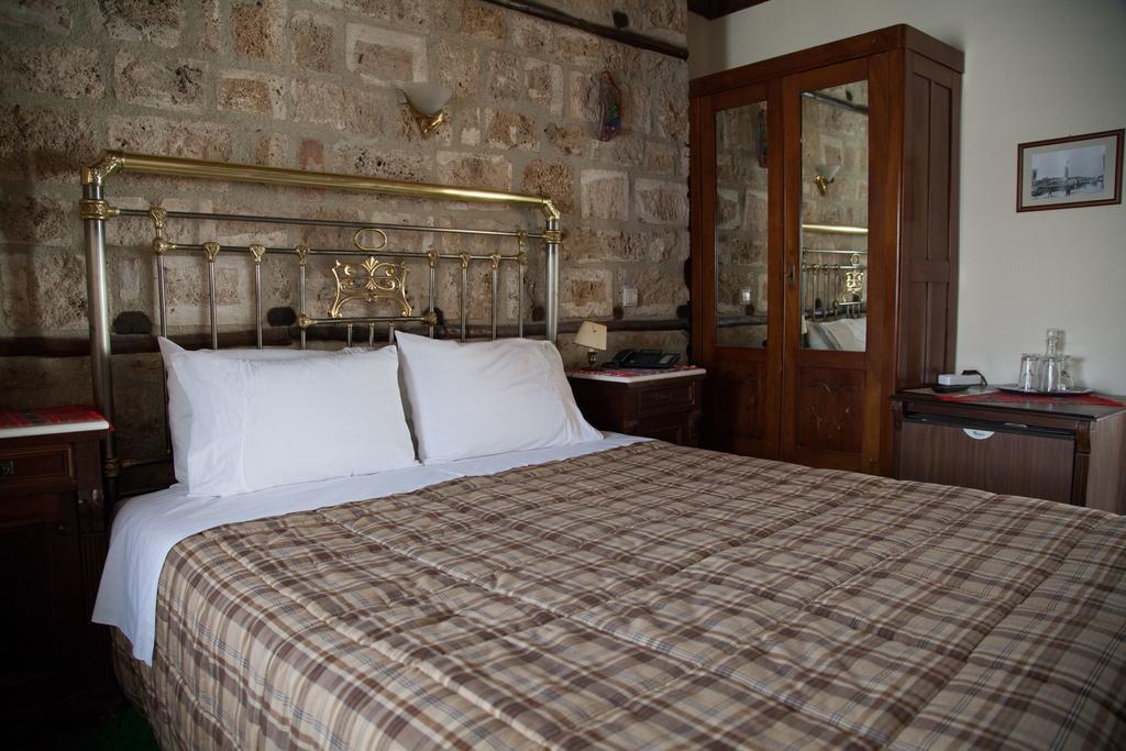 Hagiati Guesthouse Edessa Rum bild