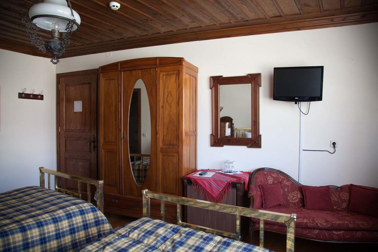 Hagiati Guesthouse Edessa Exteriör bild
